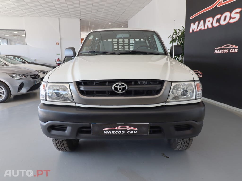 Toyota Hilux 2.5 D-4D CE AC