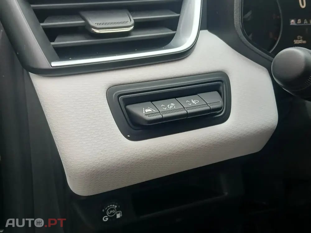 Renault Clio Outro