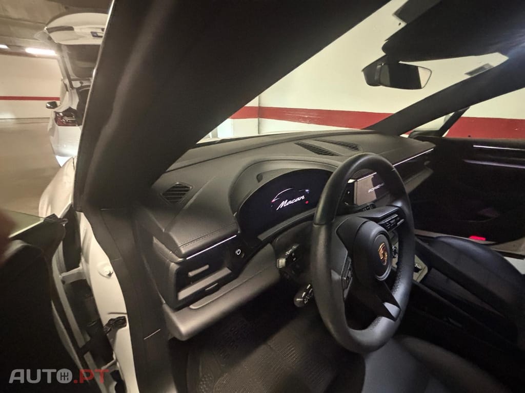 Porsche Macan Standard