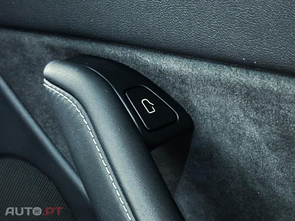 Tesla Model Y Performance Dual Motor AWD