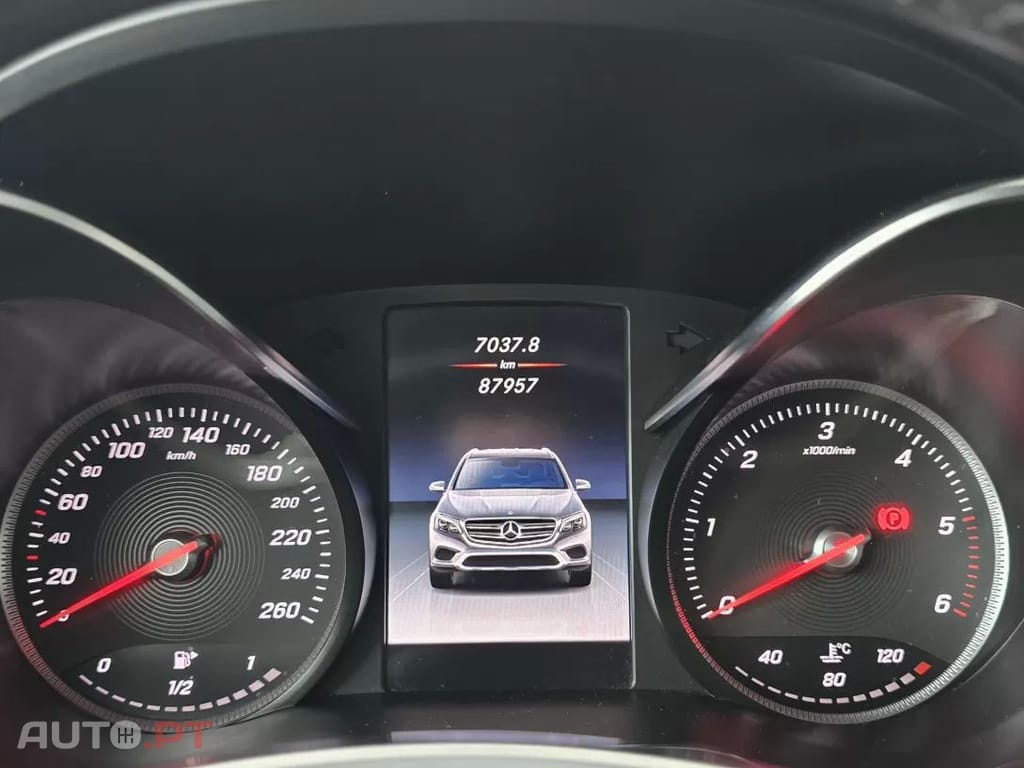 Mercedes-Benz GLC 250 d AMG Line 4-Matic