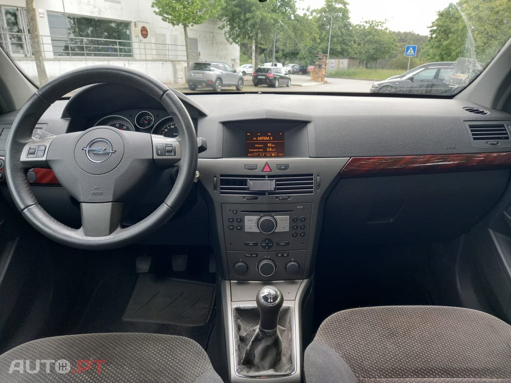 Opel Astra 1.4 Elegance