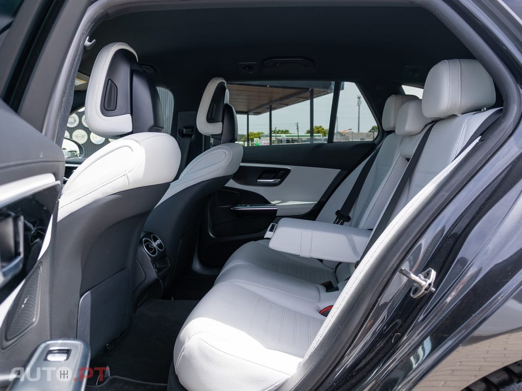 Mercedes-Benz C 300 d AMG Line