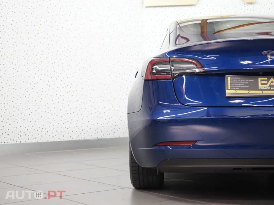 Tesla Model 3 Standard Range Plus RWD