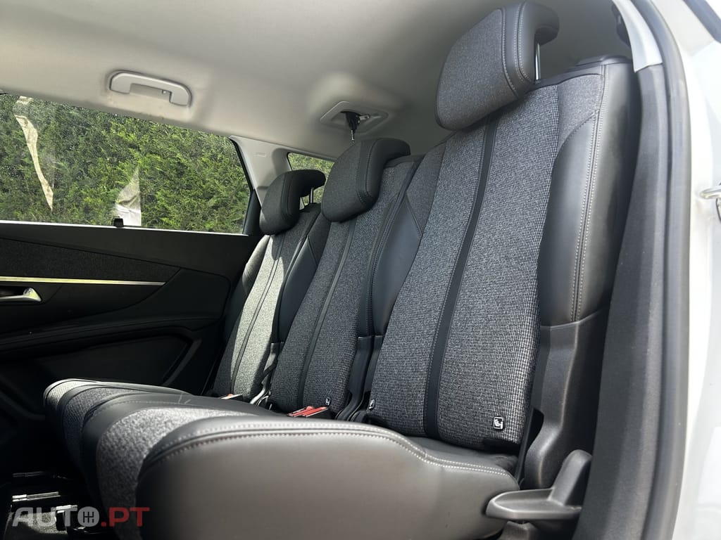 Peugeot 5008 1.5 BlueHDi Allure EAT8