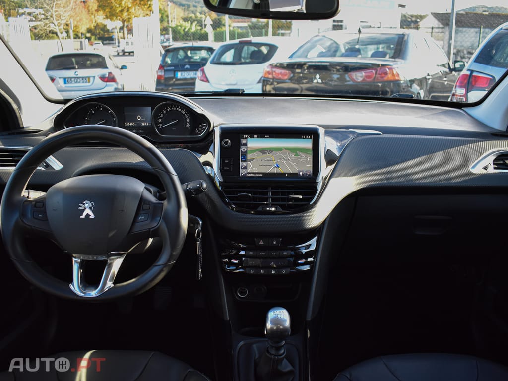 Peugeot 2008 1.6 BlueHDi Allure