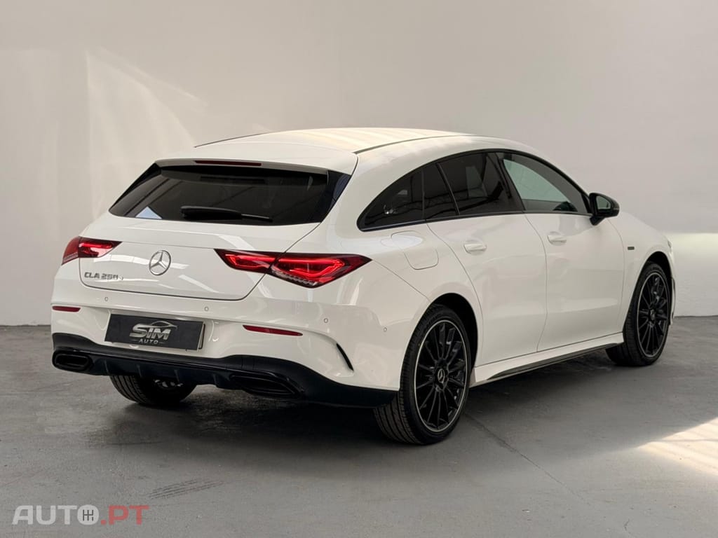 Mercedes-Benz CLA 250 e Shooting Brake AMG Line