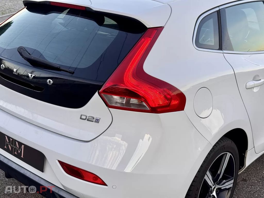 Volvo V40 2.0 D2 R-Design Geartronic