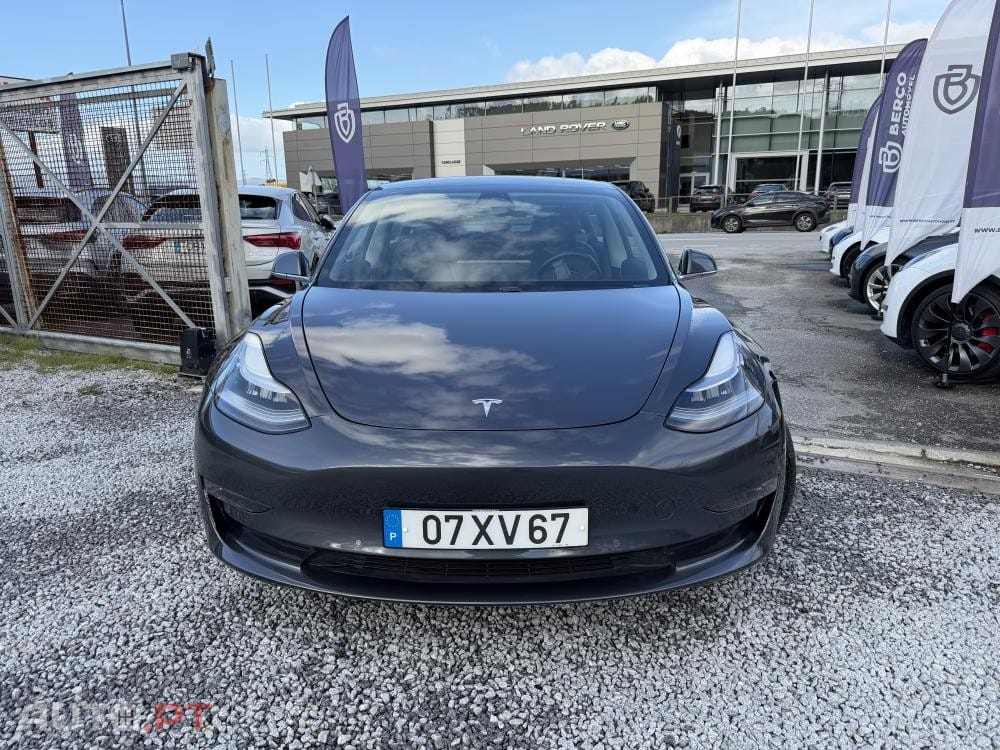 Tesla Model 3 Long-Range Dual Motor AWD