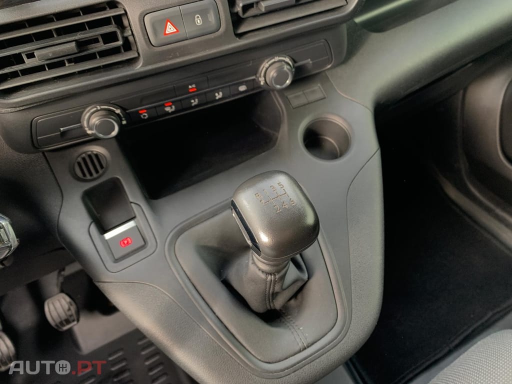 Peugeot Partner 1.5 BlueHDi Premium Standard