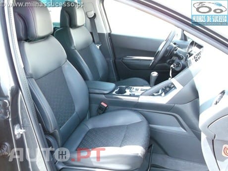 Peugeot 3008 1.6 BlueHDI SPORT 120 cv