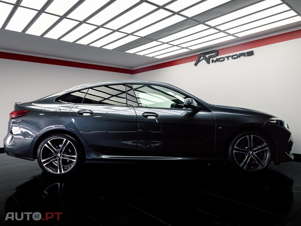 BMW 218 i Pack Desportivo M