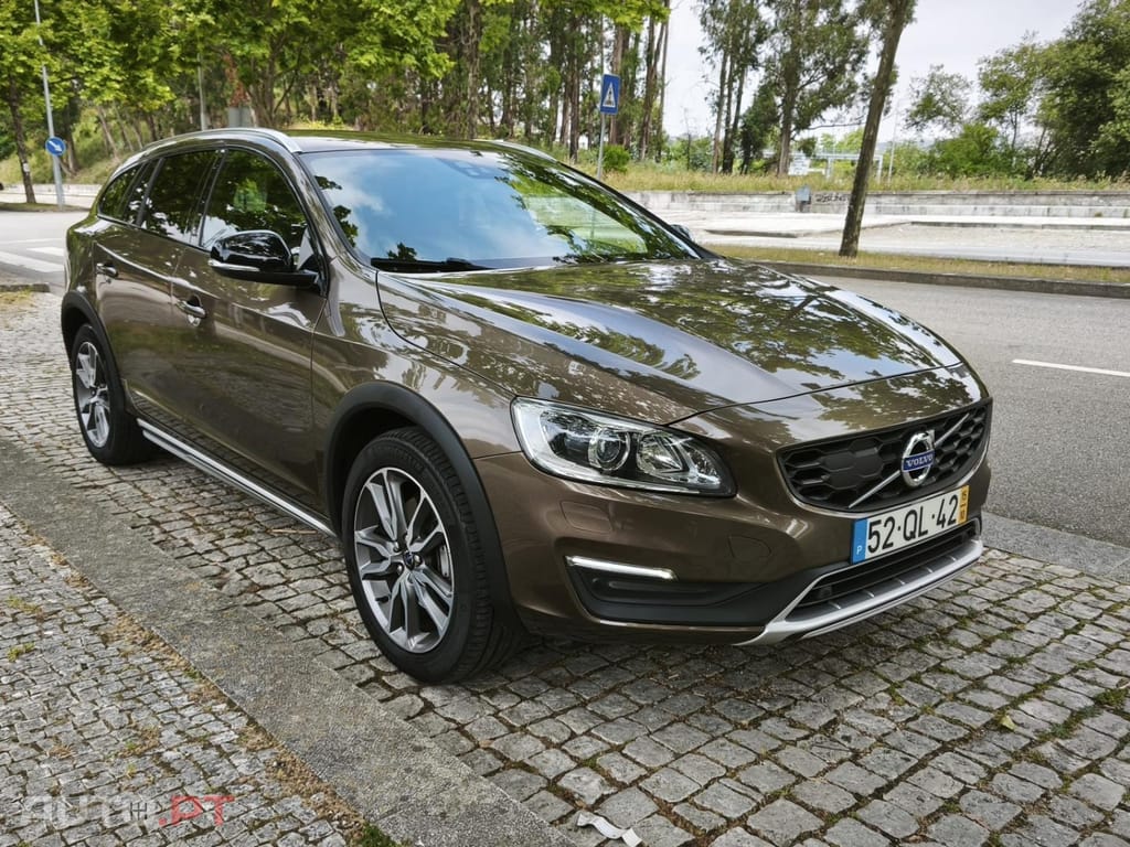 Volvo V60 Cross Country 2.0 D3 Summum Geartronic