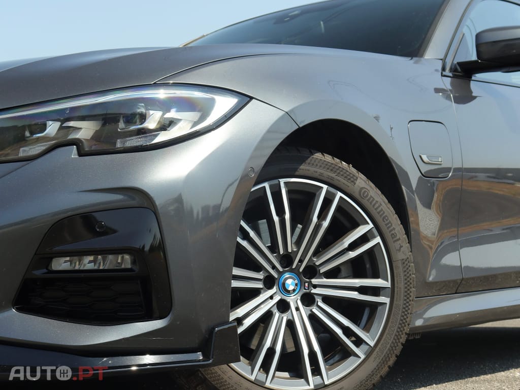 BMW 320 e Pack M Auto