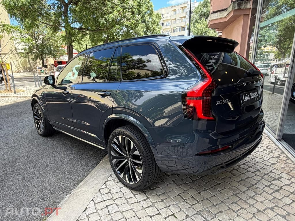 Volvo XC90 2.0 T8 PHEV Plus Bright AWD