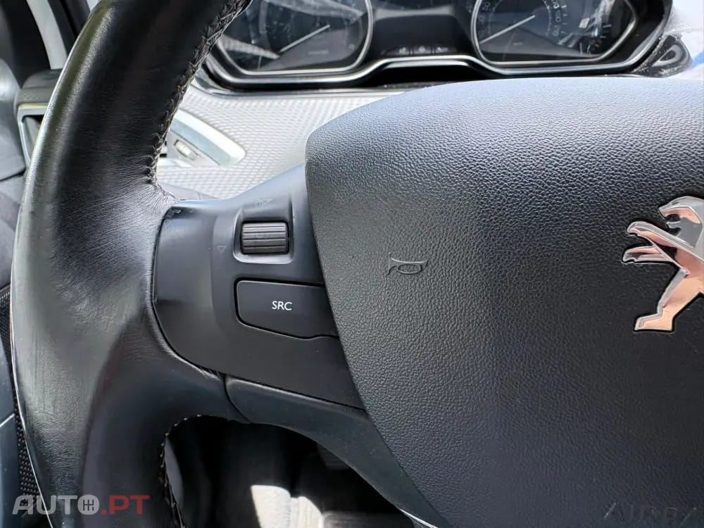 Peugeot 2008 1.6 e-HDi Allure