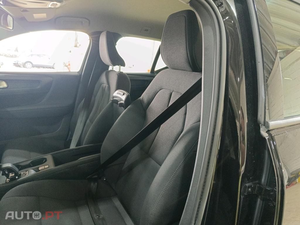 Volvo XC40 1.5 T2 Essential Auto