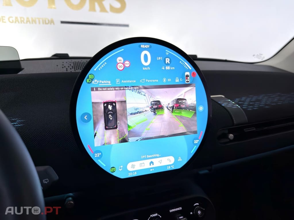 MINI Cooper Cooper E Favoured L