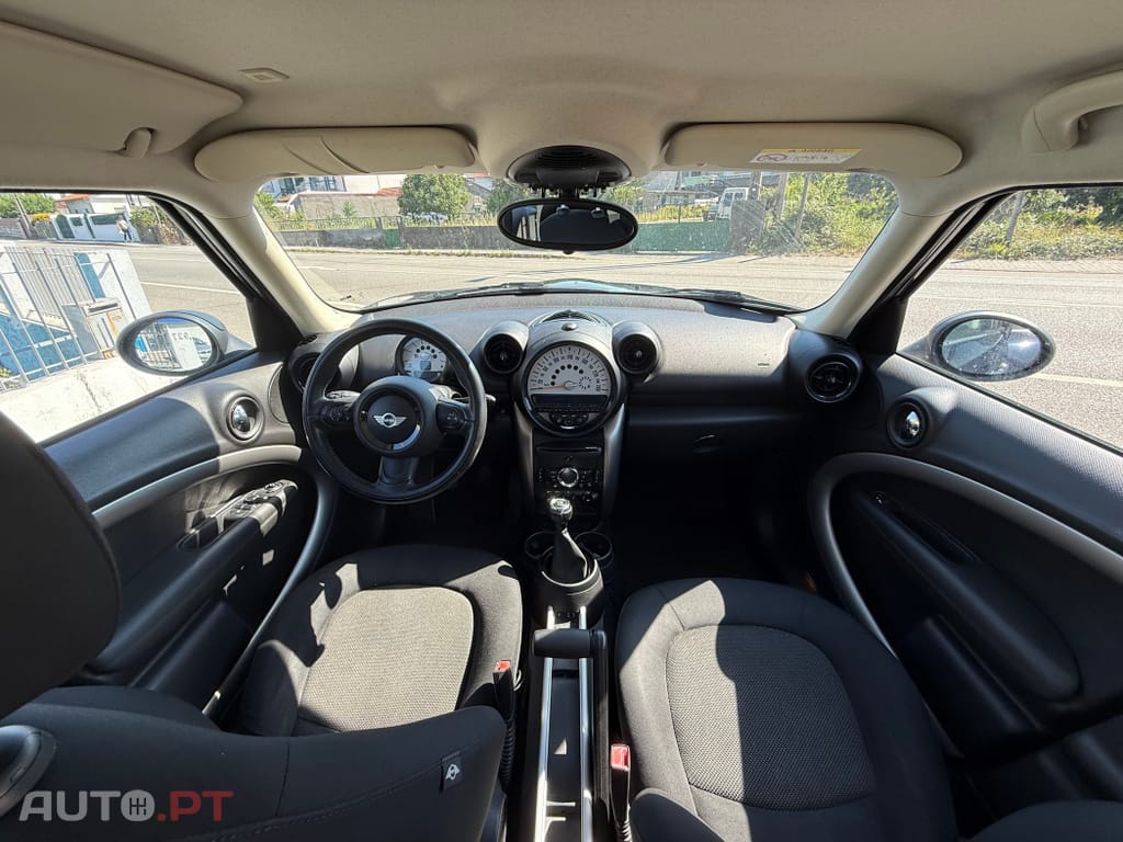 MINI Countryman One D