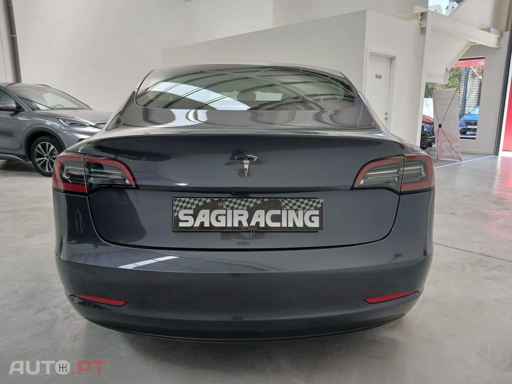 Tesla Model 3 Long Range Tração Traseira