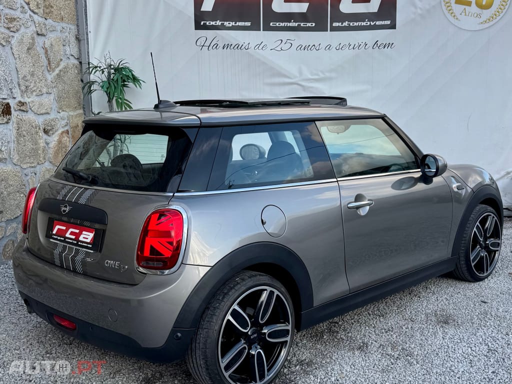 MINI Cooper HEDDON STREET (limited edition)