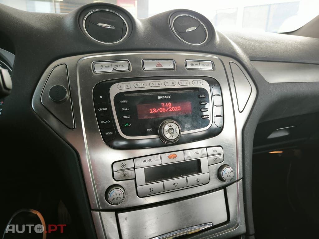 Ford Mondeo 1.8 tdci Titanium