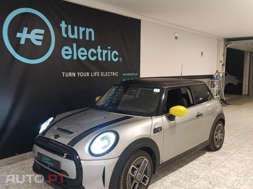 MINI Cooper Cooper SE