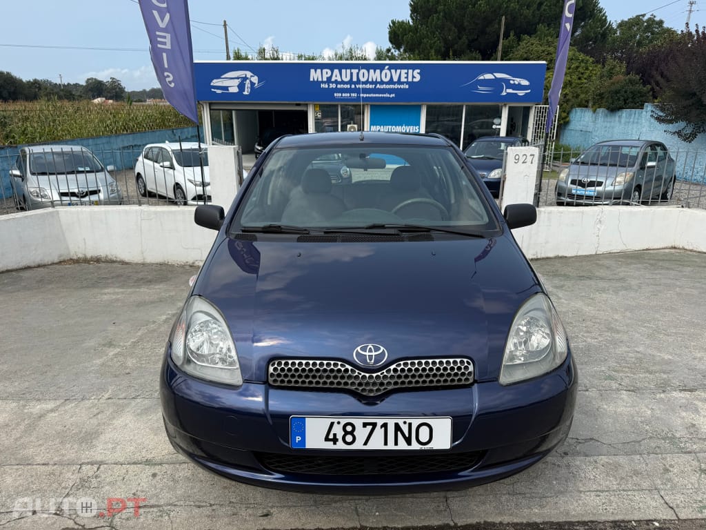 Toyota Yaris 1.0 Base