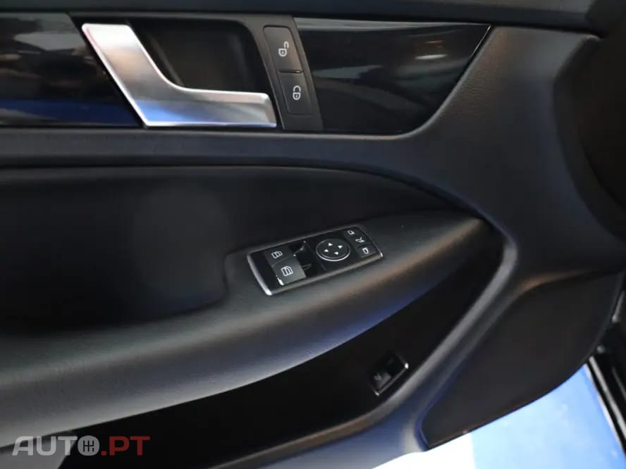 Mercedes-Benz C 220 CDI DPF (BlueEFFICIENCY)