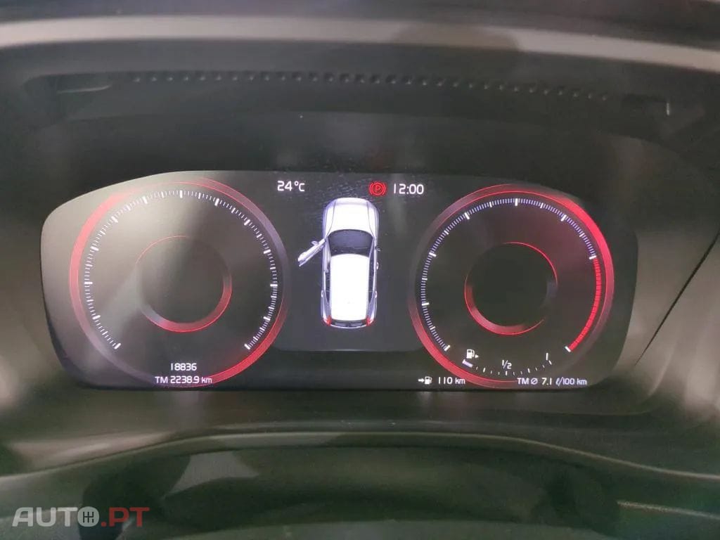 Volvo XC40 1.5 T2 Momentum Plus