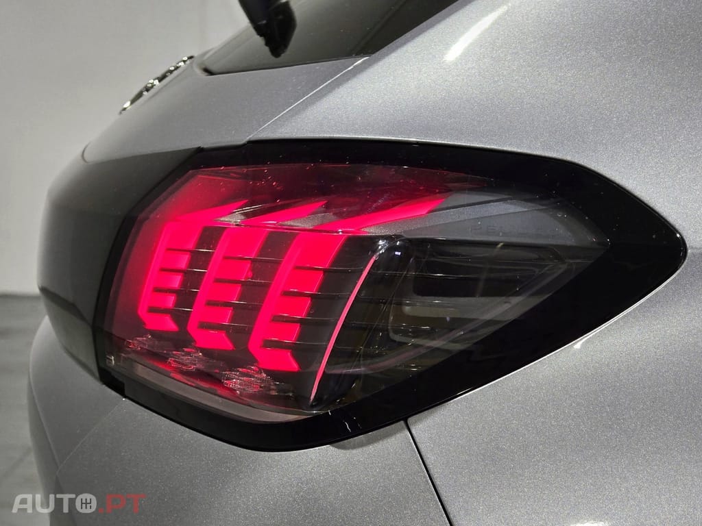 Peugeot E-208 50 kWh Allure