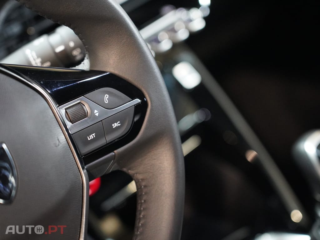 Peugeot 2008 1.2 PureTech Allure