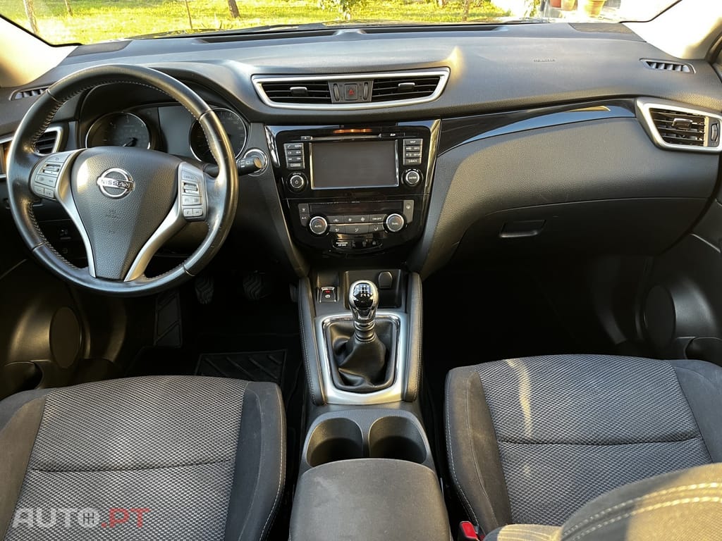 Nissan Qashqai 1.5 dCi N-Connecta 18 RS+PS