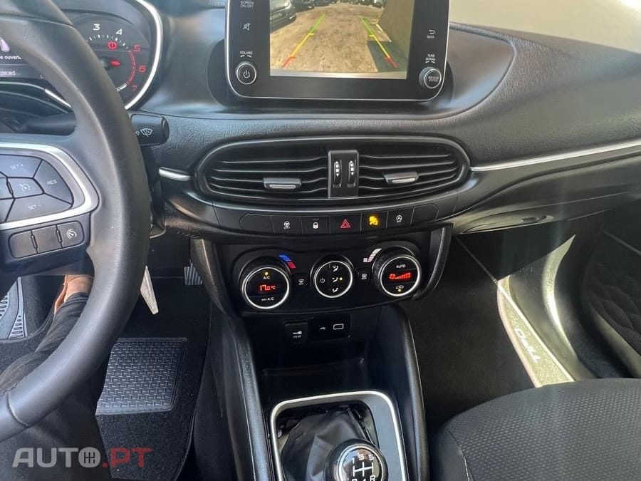 Fiat Tipo 1.3 M-Jet Lounge