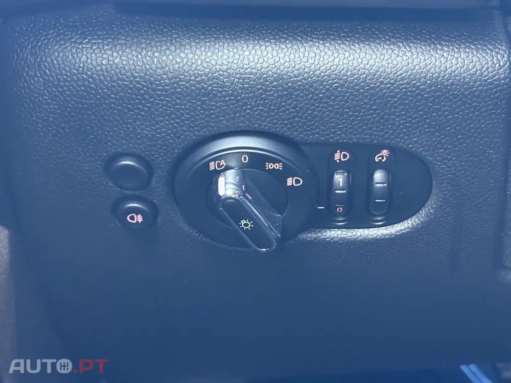 MINI Cooper John Cooper Works Auto Desportiva