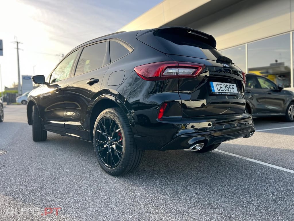 Ford Kuga 2.5 PHEV ST-Line X