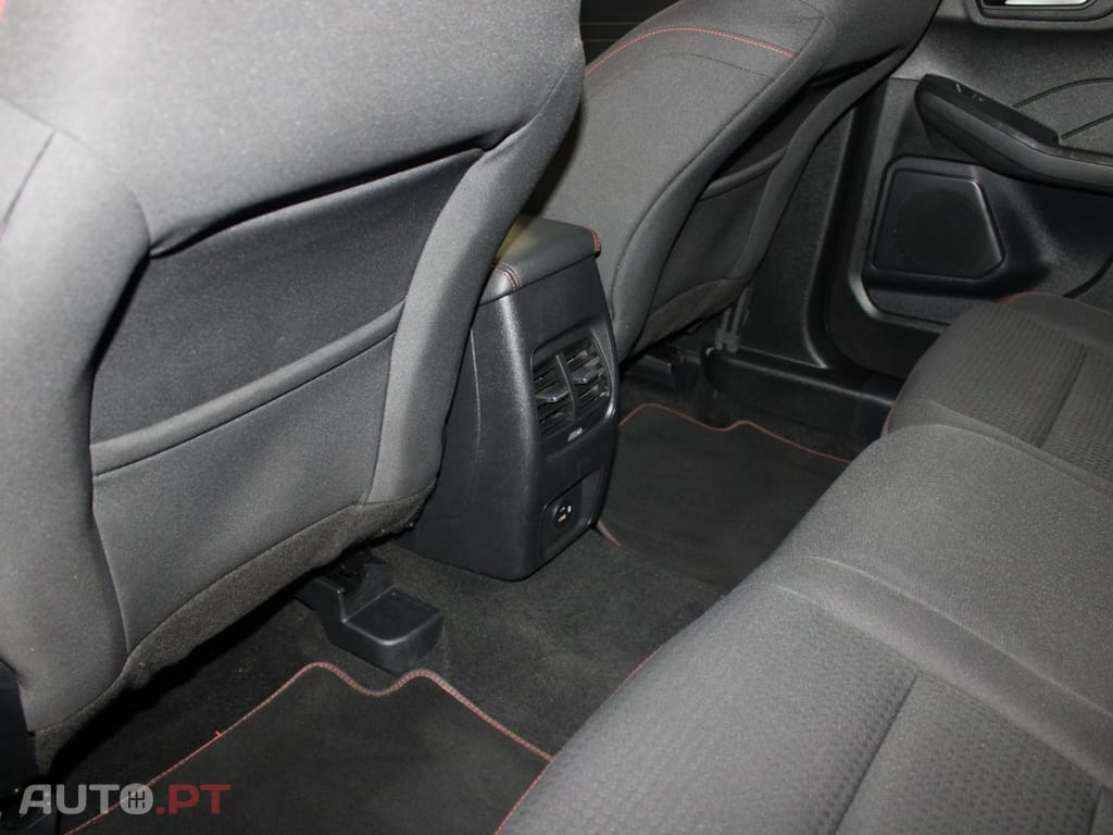 Ford Kuga 1.5 ECOBOOST ST LINE