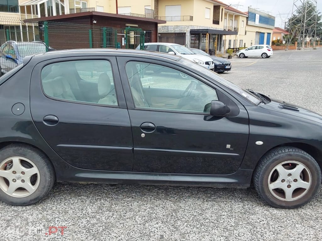 Peugeot 206 Black Silver