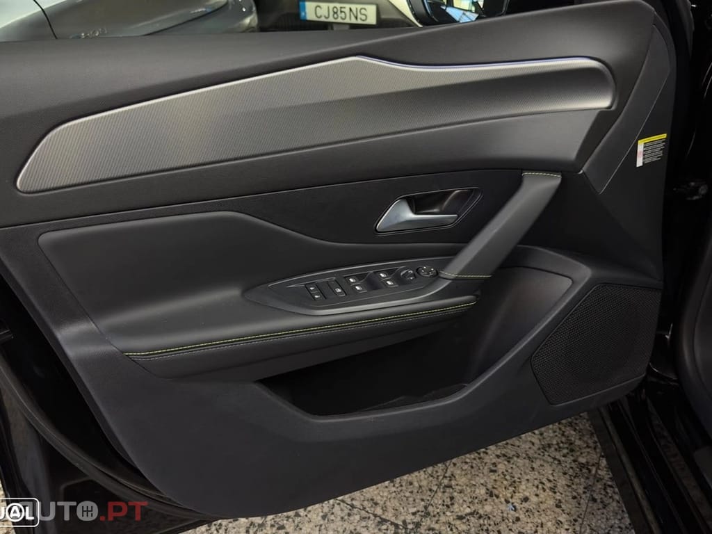 Peugeot E-308 54 kWh GT