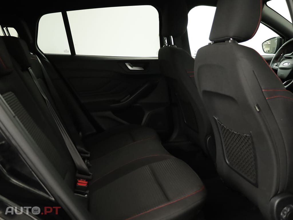 Ford Focus Focus SW 1.0 EcoBoost MHEV ST-Line X Aut.