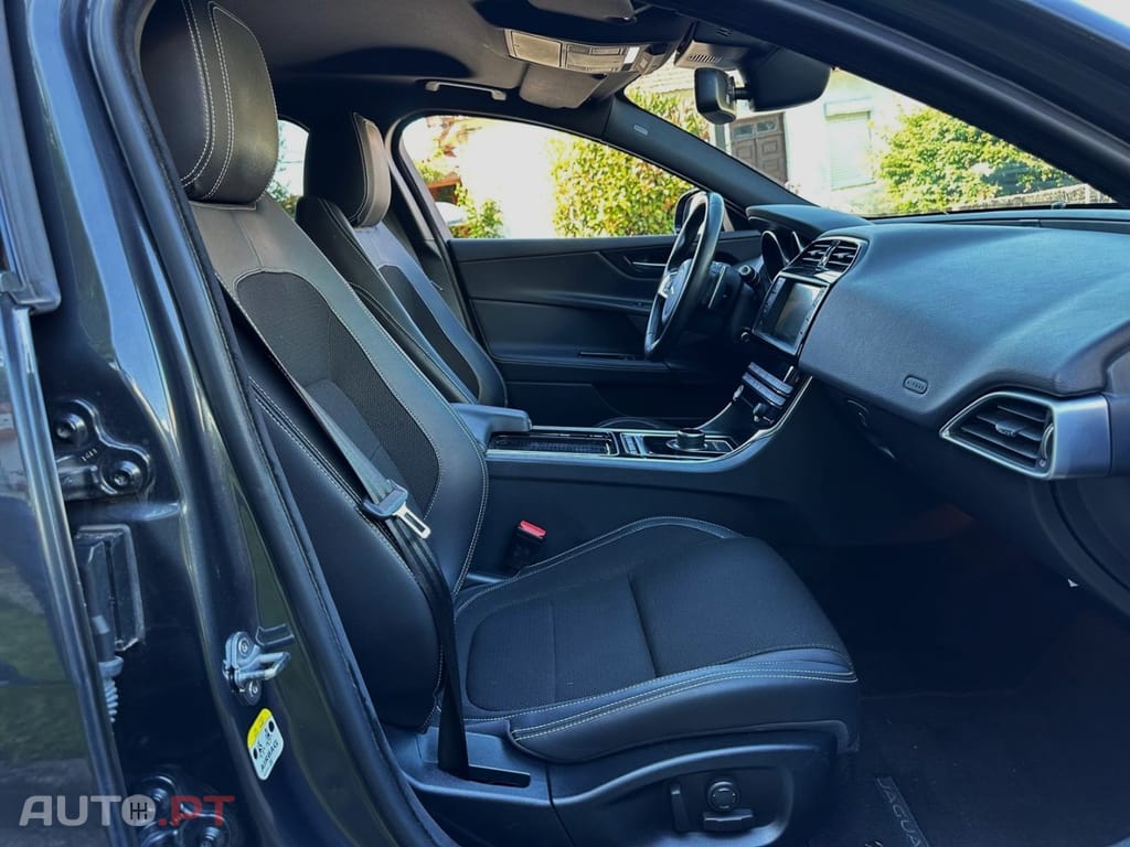 Jaguar XE 2.0 D R-Sport Aut.