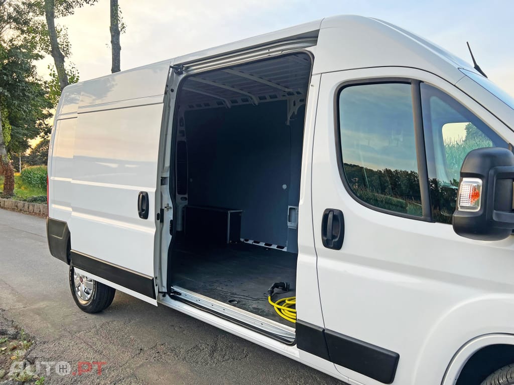 Fiat Ducato L2H2 (47-kWh)