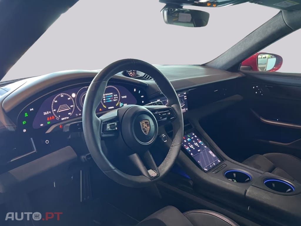 Porsche Taycan I.V.A DEDUTIVEL GTS 