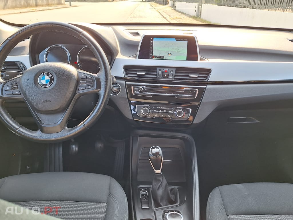 BMW X1 16d sDrive (2019) 15.999Eur Oficial