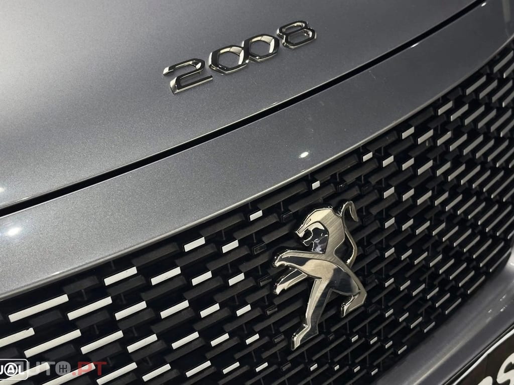 Peugeot E-2008 50 kWh Allure Pack