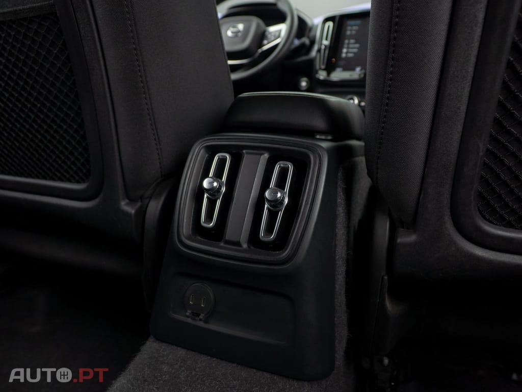 Volvo XC40 1.5 T5 PHEV Inscription Expression