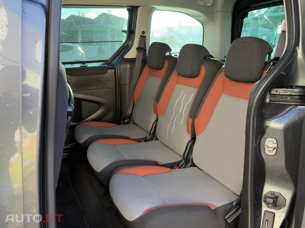 Peugeot Partner 1.6 HDI  5 LUGARES