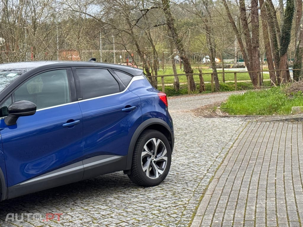 Renault Captur 1.6 E-Tech RS Line