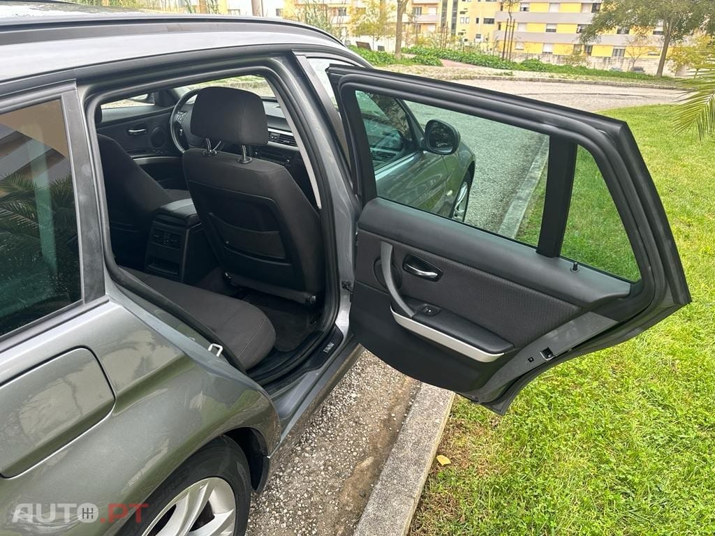 BMW 318 d Touring Line Sport
