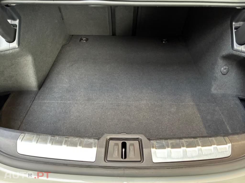 Porsche Taycan GTS I.V.A DEDUTIVEL 